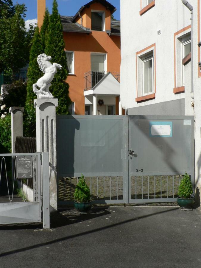 Gaestehaus Cheval Blanc Lorch am Rhein Esterno foto