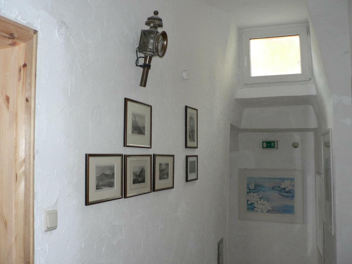 Gaestehaus Cheval Blanc Lorch am Rhein Esterno foto